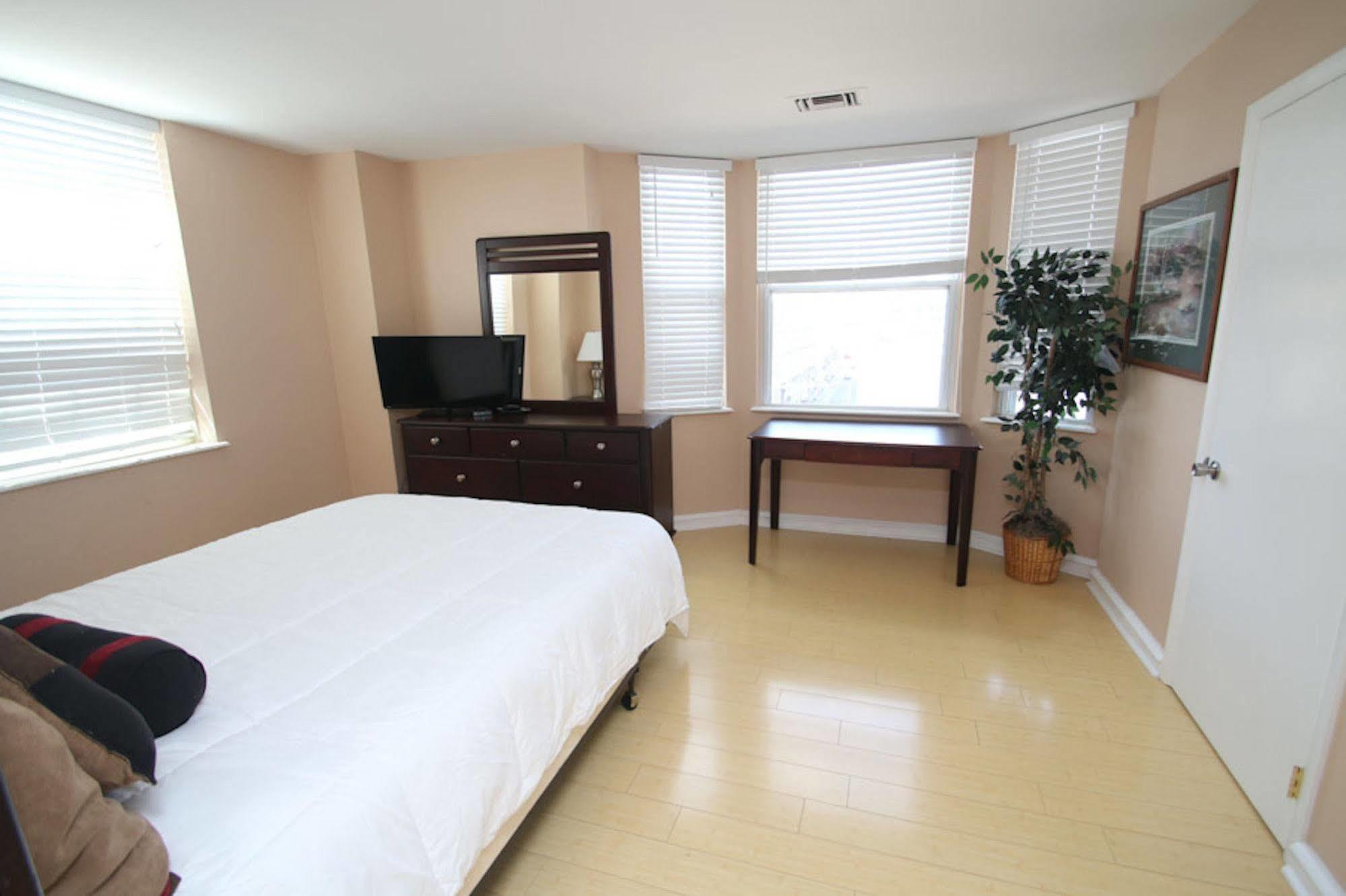Renaissance Properties - 2135 Walnut Filadelfia Esterno foto